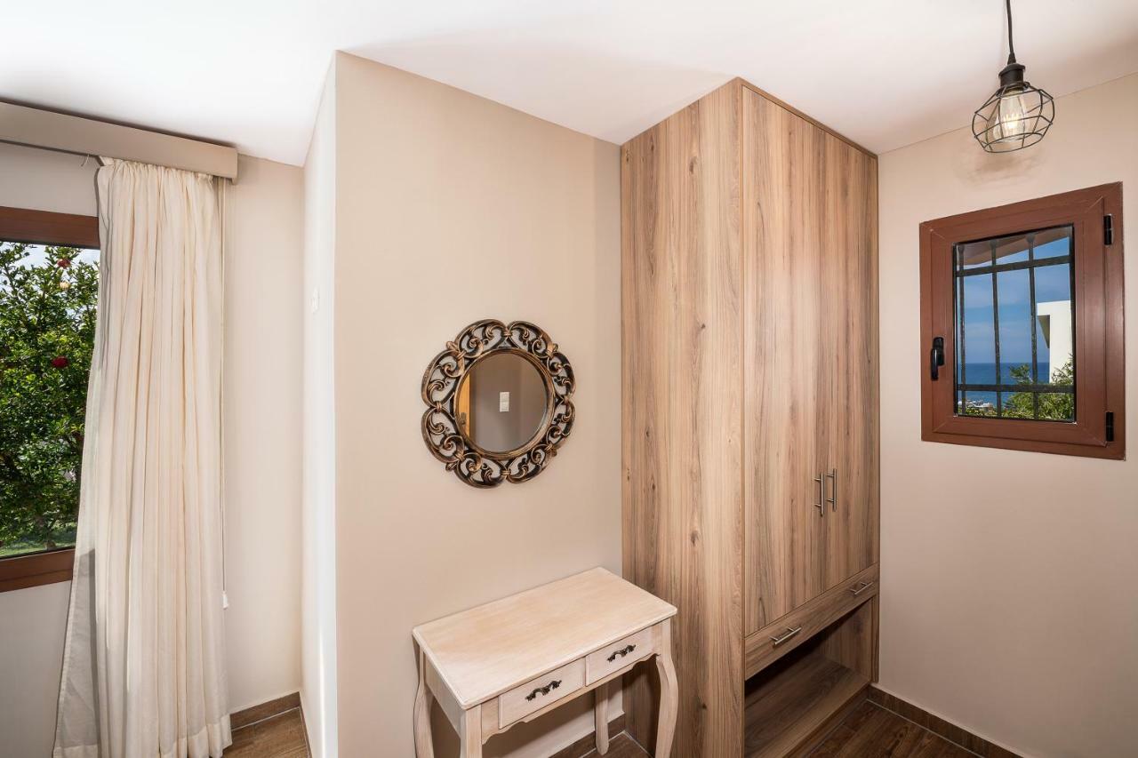Lila Hill House Villa Stalos Ngoại thất bức ảnh