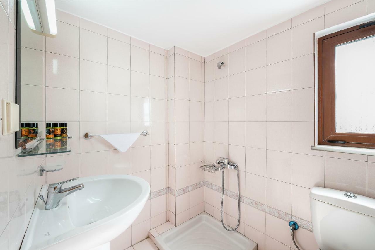 Lila Hill House Villa Stalos Ngoại thất bức ảnh