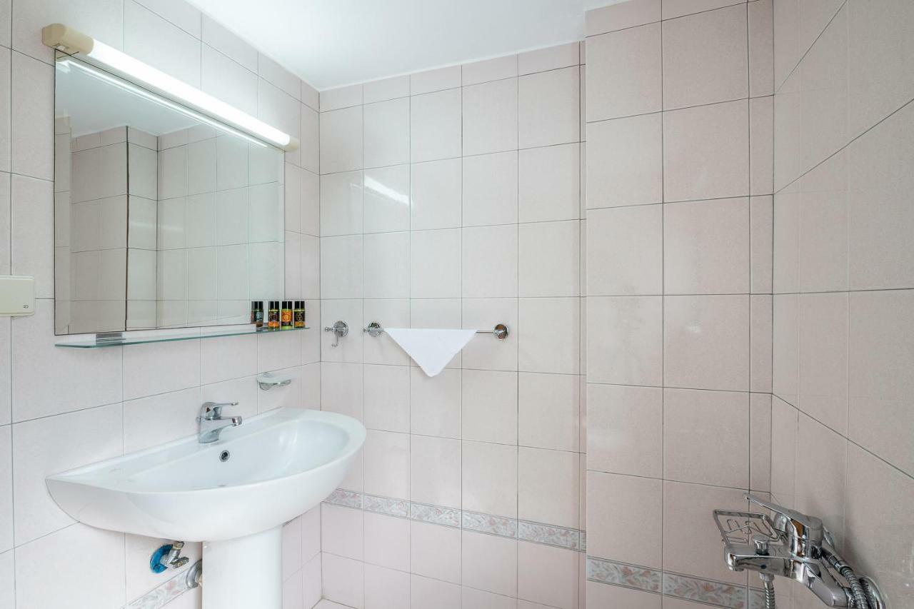 Lila Hill House Villa Stalos Ngoại thất bức ảnh